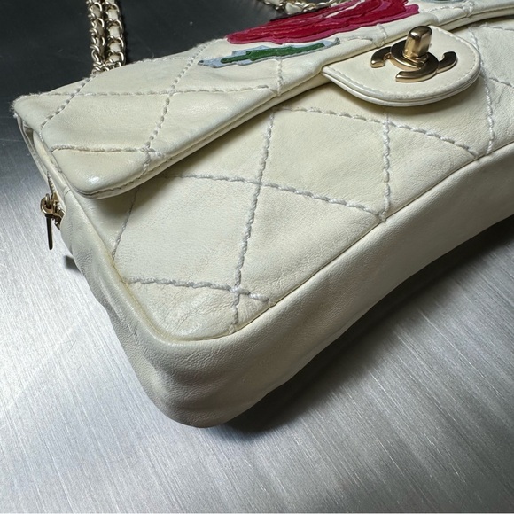 Chanel Lambskin Quilted Flower Patch Single Flap in Cream - Picture 3 of 10
